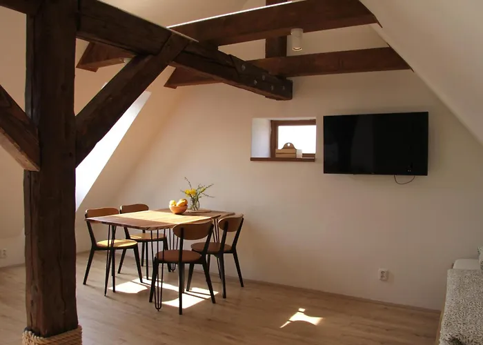 Doma Apartman Hukvaldy